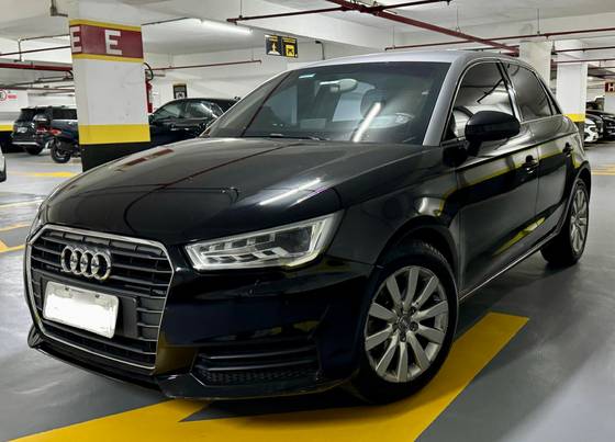 AUDI A1 1.4 TFSI SPORTBACK ATTRACTION 16V 122CV GASOLINA 4P S-TRONIC AUDI A1 1.4 TFSI SPORTBACK ATTRACTION 16V 122CV GASOLINA 4P S-TRONIC